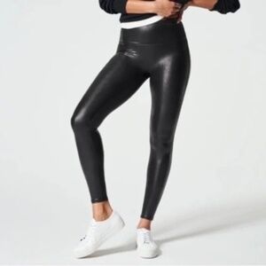 Spanx Coated Black Leggings Womens Medium Casual Activewear Athleisure High Rise